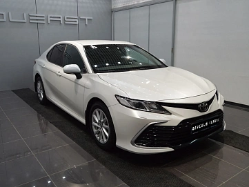 Toyota Camry, 2021г, передний привод, автомат
