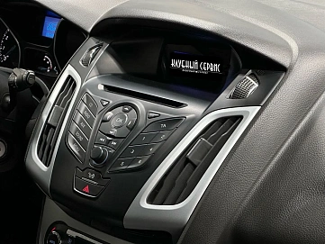 Ford Focus, 2011г, передний привод, робот