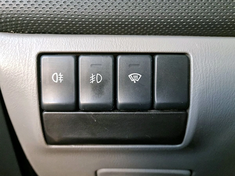 Subaru Forester, 2006г., полный привод, механика