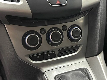 Ford Focus, 2012г, передний привод, механика