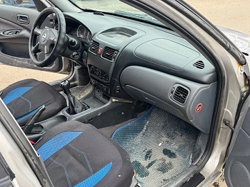 Nissan Almera, 2004г, передний привод, механика