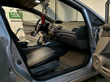 Honda Civic, 2008г, передний привод, механика
