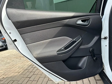 Ford Focus, 2013г, передний привод, механика