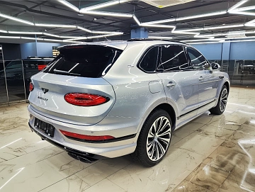 Bentley Bentayga, 2020г, полный привод, автомат