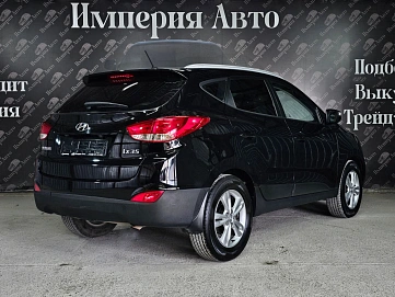 Hyundai ix35, 2012г., передний привод, автомат