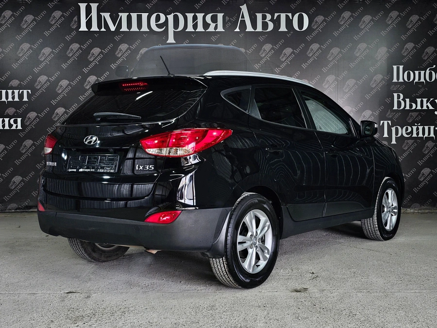 Hyundai ix35, 2012г., передний привод, автомат