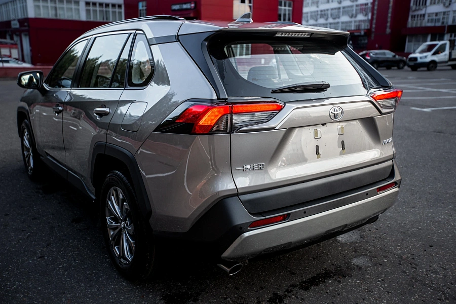 Toyota RAV4, 2023г., передний привод, вариатор