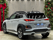 Hyundai Kona, 2018г., передний привод, робот