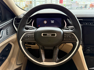 Jeep Grand Cherokee, 2022г, полный привод, автомат
