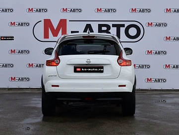 Nissan Juke, 2013г., передний привод, вариатор