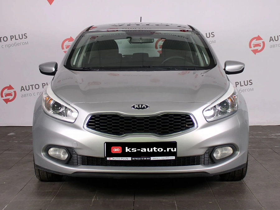 Kia Ceed, 2013г., передний привод, автомат
