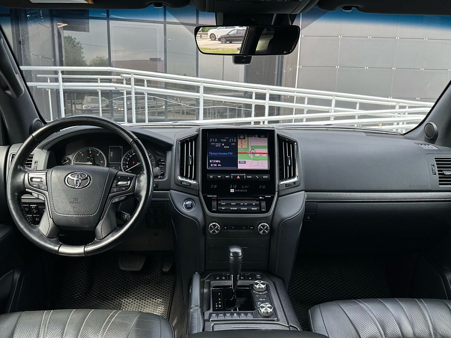 Toyota Land Cruiser, 2021г., полный привод, автомат