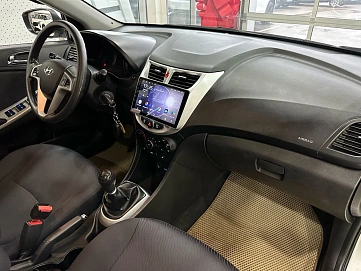 Hyundai Solaris, 2014г, передний привод, механика