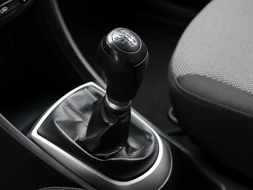 Hyundai Solaris, 2013г, передний привод, механика