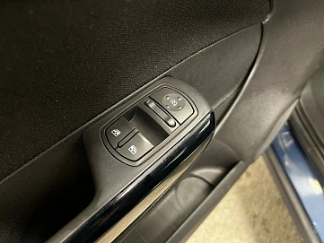 Opel Corsa, 2011г, передний привод, механика