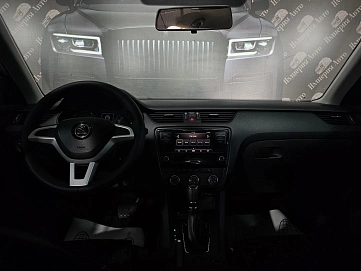 Skoda Octavia, 2019г, передний привод, автомат