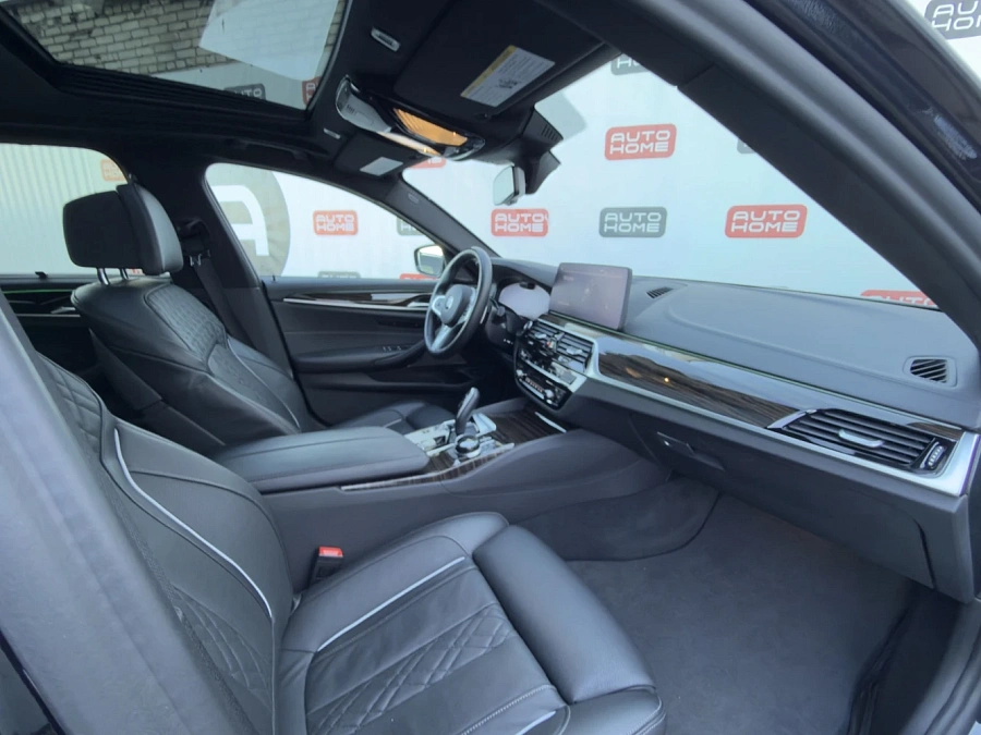 BMW 5 серии, 2020г., передний привод, автомат