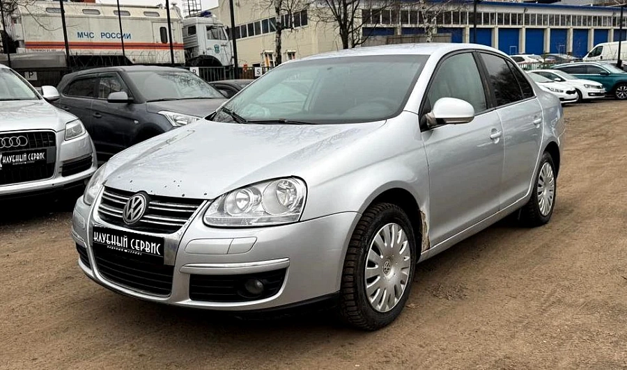 Volkswagen Jetta, 2008г., передний привод, робот