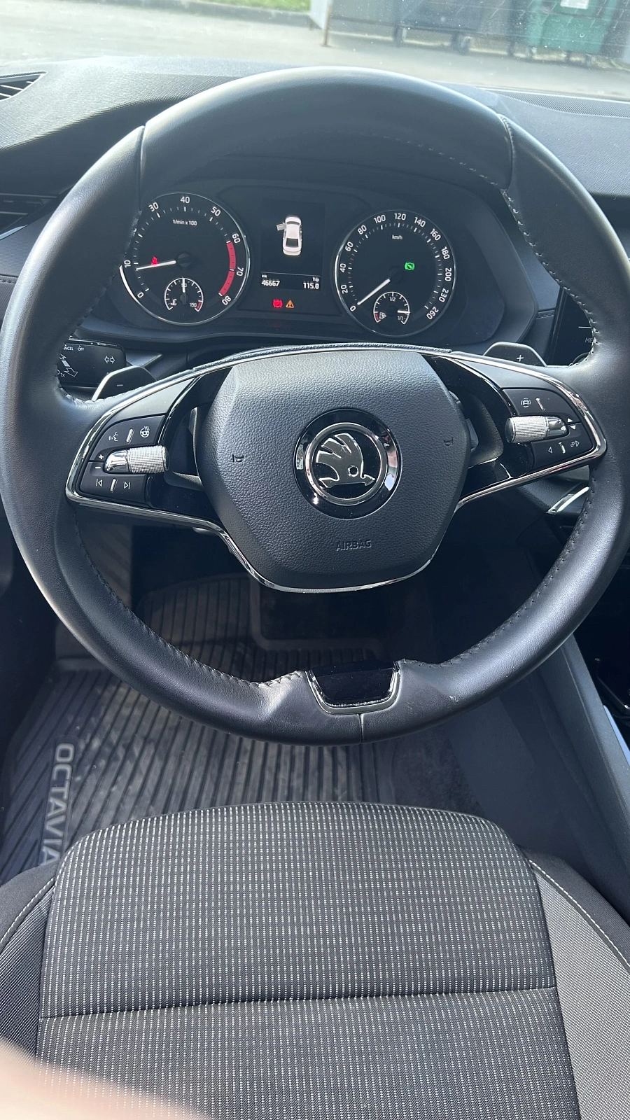 Skoda Octavia, 2021г., передний привод, автомат
