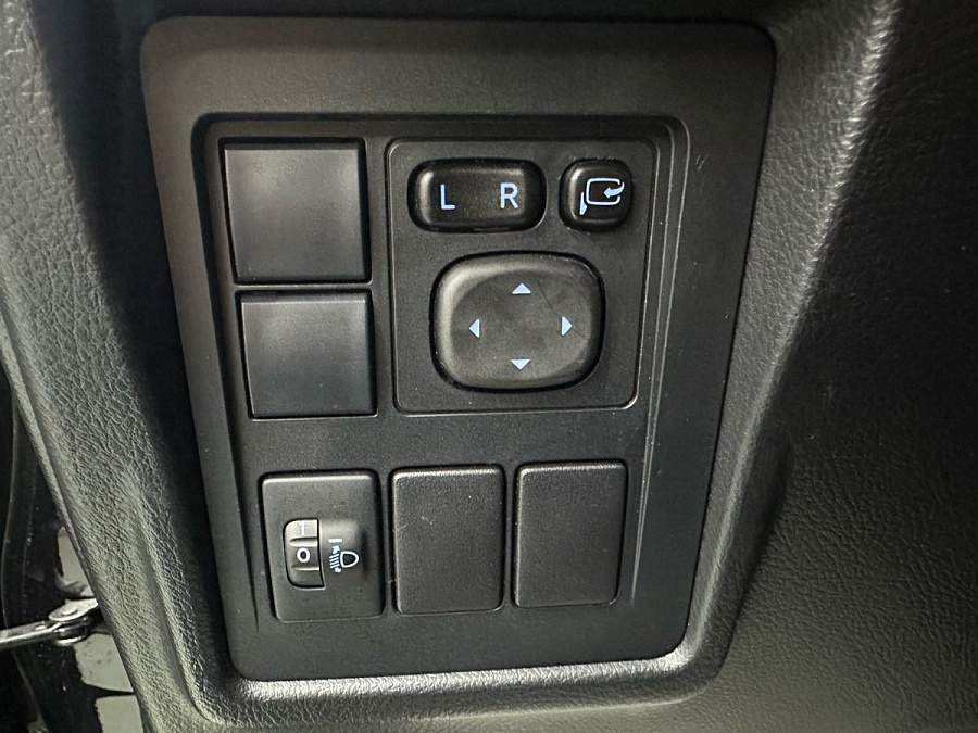 Toyota Land Cruiser Prado, 2018г., полный привод, механика