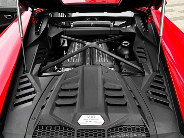 Lamborghini Huracán, 2022г, полный привод, робот