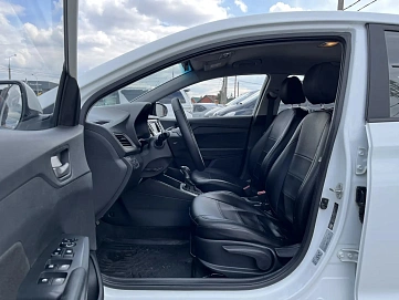 Hyundai Solaris, 2019г., передний привод, автомат