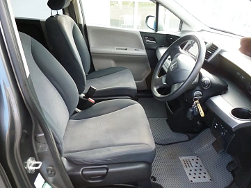 Honda Freed, 2010г, передний привод, вариатор