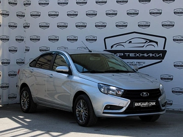 Lada (ВАЗ) Vesta, 2019г, передний привод, механика