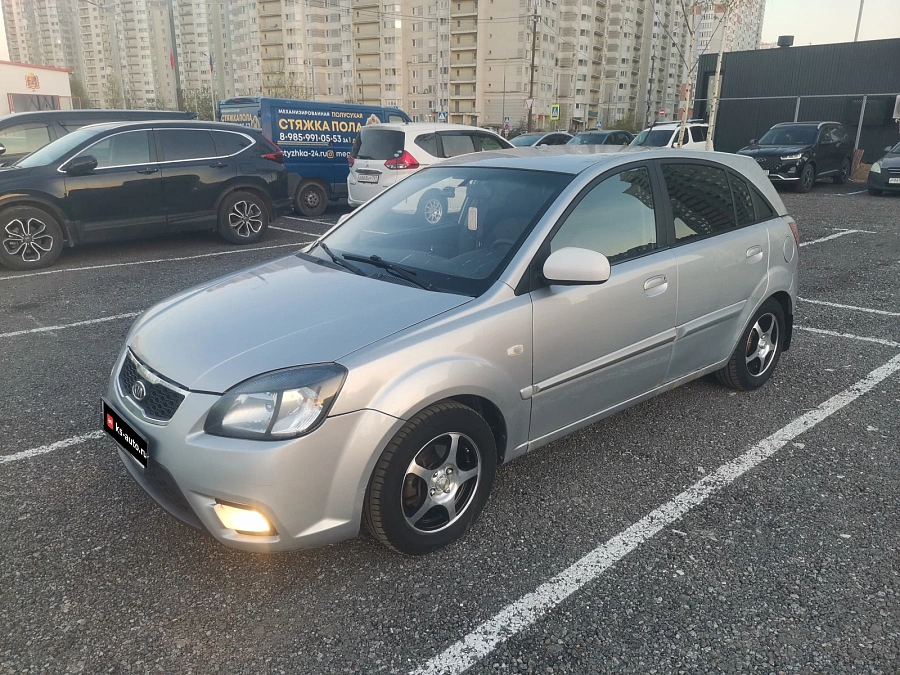 Kia Rio, 2010г., передний привод, автомат
