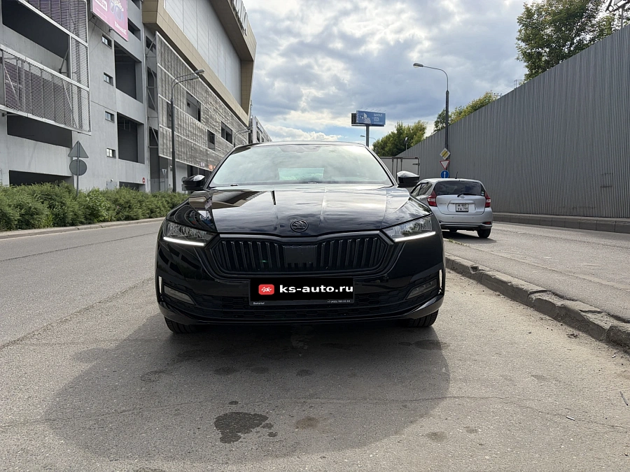 Skoda Octavia, 2021г., передний привод, автомат