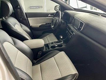 Kia Sportage, 2016г, полный привод, робот