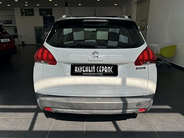 Peugeot 2008, 2014г, передний привод, автомат