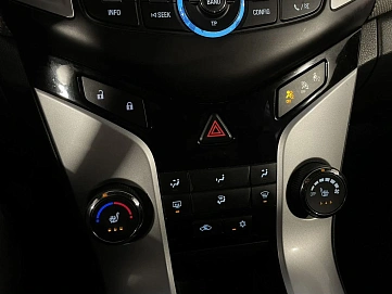 Chevrolet Cruze, 2014г, передний привод, механика