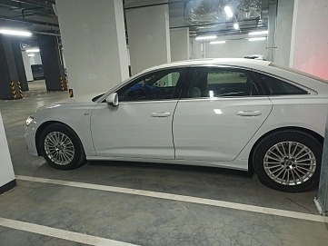 Audi A6, 2020г, полный привод, робот