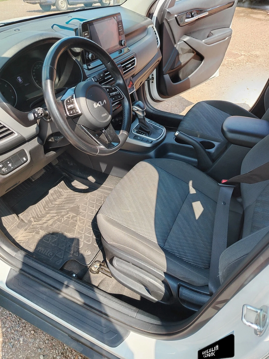 Kia Seltos, 2022г., передний привод, автомат