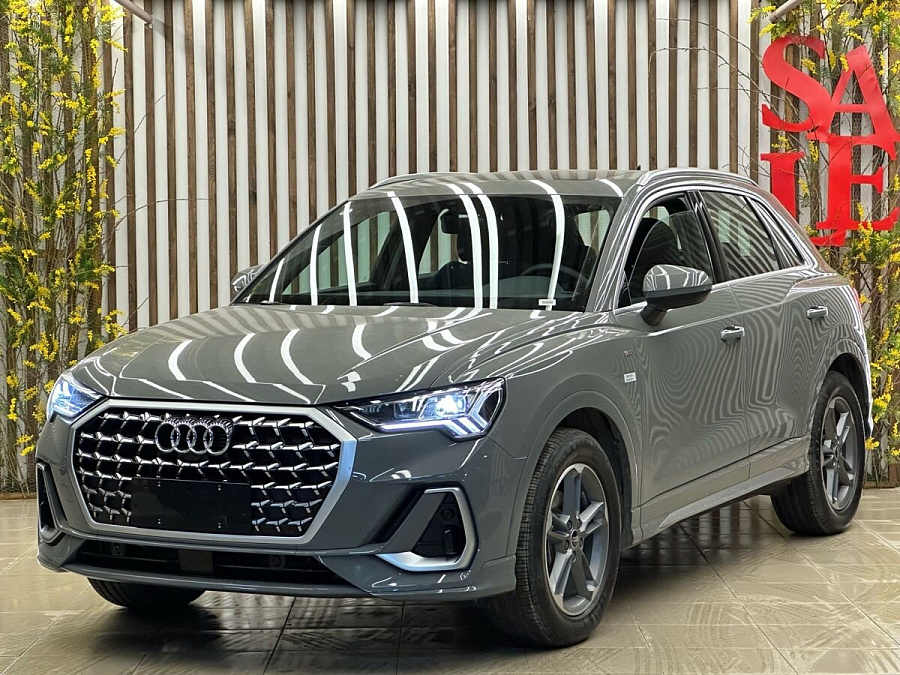 Audi Q3, 2024г., передний привод, робот