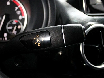 Mercedes-Benz B-Класс, 2013г, передний привод, робот