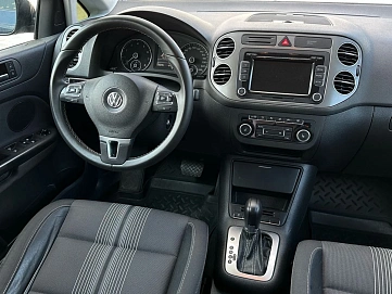 Volkswagen Golf Plus, 2012г, передний привод, робот