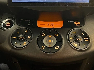 Toyota RAV4, 2007г, передний привод, автомат