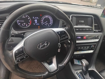 Hyundai Sonata, 2018г, передний привод, автомат