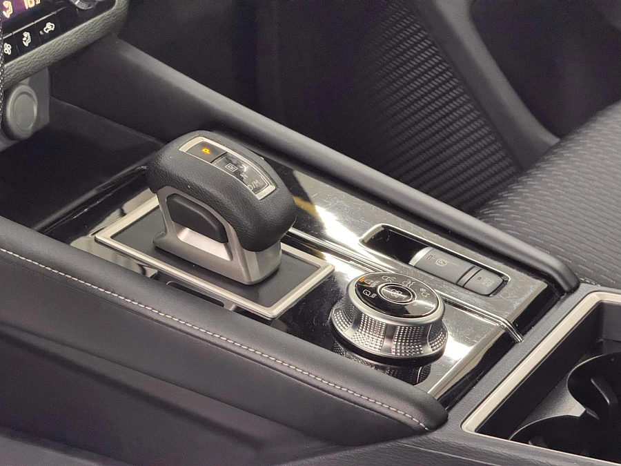 Mitsubishi Outlander, 2022г., полный привод, вариатор