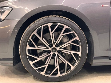 Audi A8, 2022г, полный привод, автомат