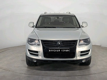 Volkswagen Touareg, 2009г, полный привод, автомат