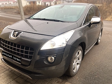Peugeot 3008, 2011г, передний привод, автомат