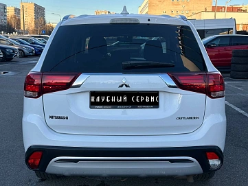 Mitsubishi Outlander, 2019г, полный привод, вариатор