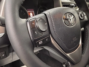 Toyota RAV4, 2019г, полный привод, автомат