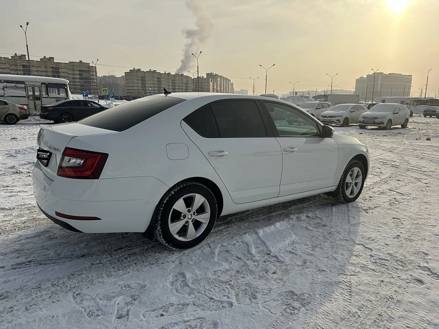 Skoda Octavia, 2017г., передний привод, робот