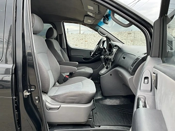 Hyundai Grand Starex, 2008г, задний привод, автомат