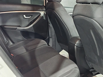 Hyundai i30, 2015г, передний привод, автомат