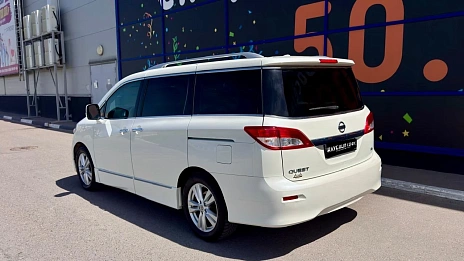 Nissan Quest, 2011г, передний привод, вариатор